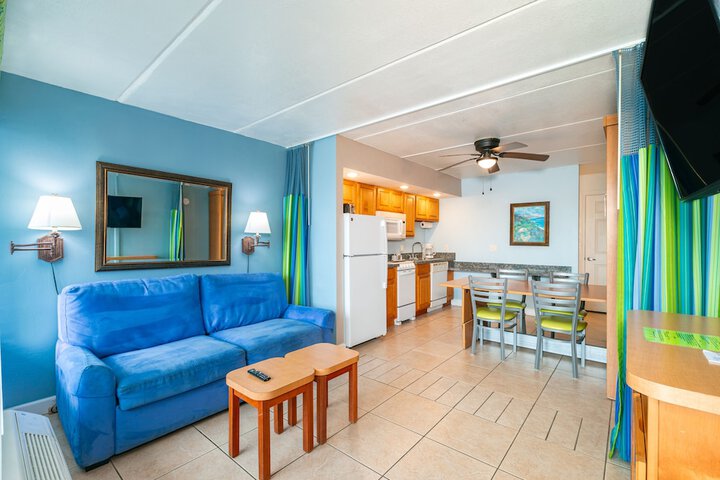 Room 16 of 35