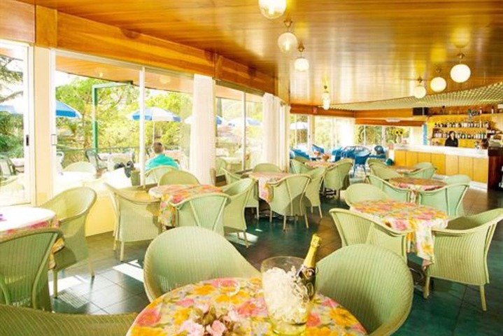 Dining Photos