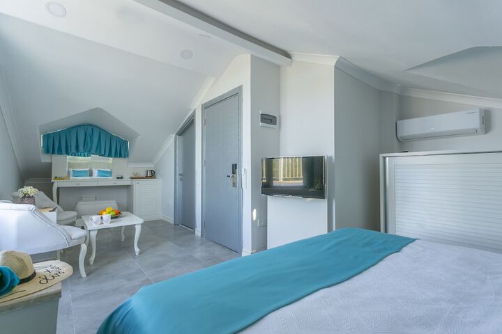 Room 13 of 43