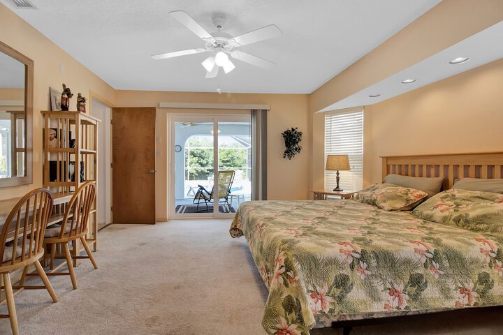 Room 2 of 48