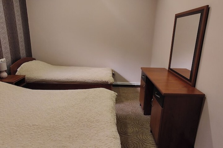 Room 99 of 164