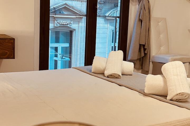 Room 5 of 37