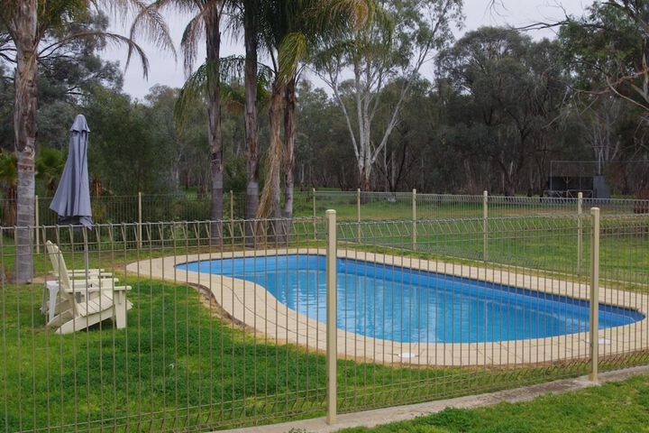 Pool 53 of 73