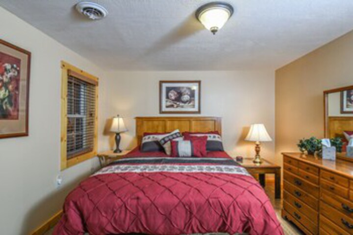 Room 35 of 39