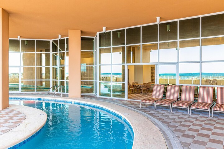 Pool 60 of 133