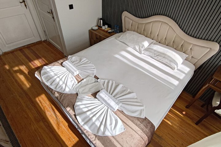 Room 21 of 104