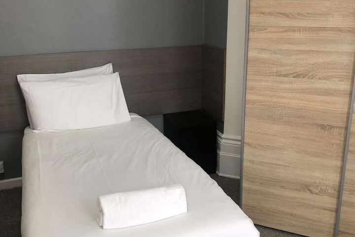 Room 8 of 54