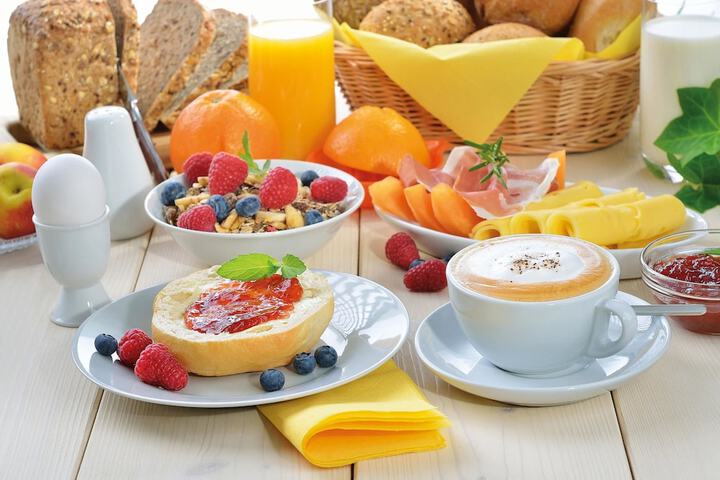 Breakfast/Coffee Service 19 of 22