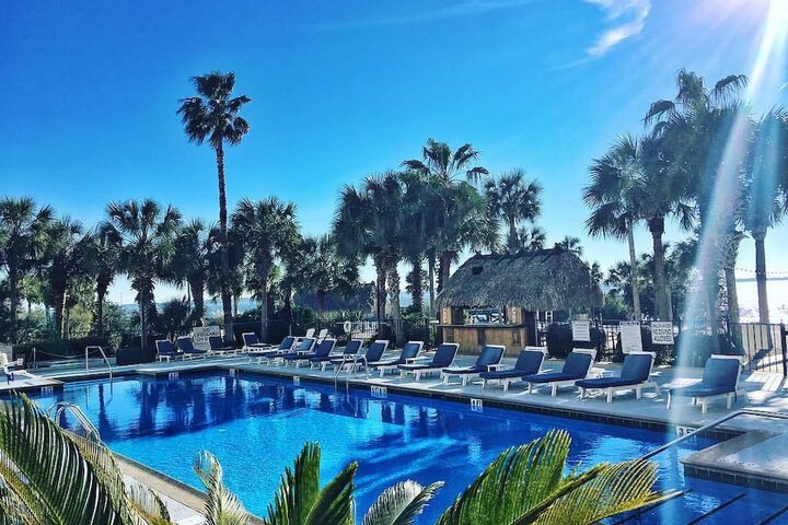 Pool Hotel