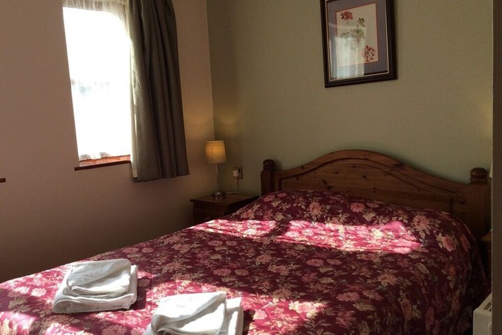 Room 8 of 27