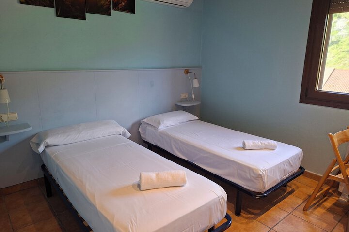 Room 3 of 27