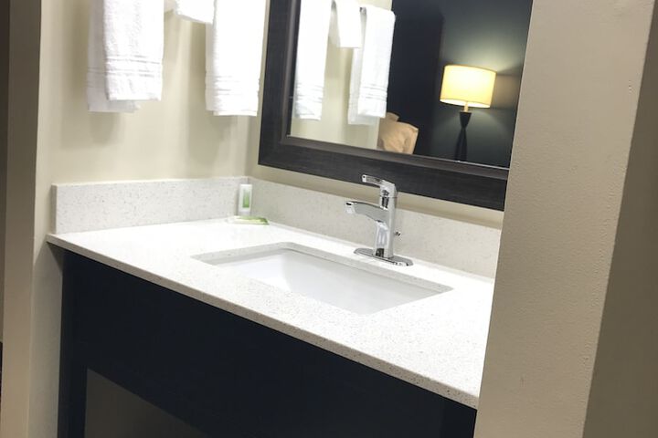 Bathroom sink