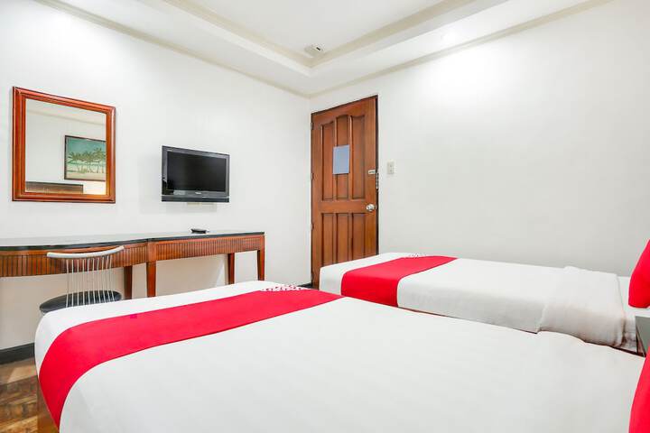 Room 9 of 23