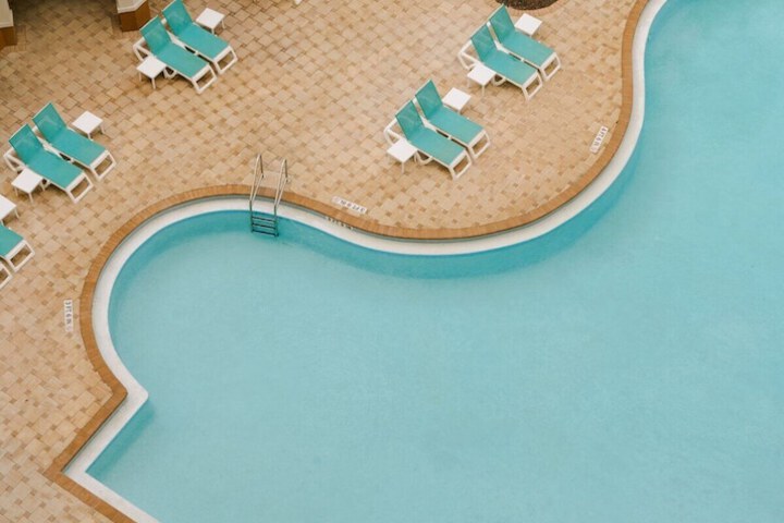 Pool 18 of 25