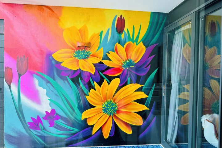 Room 4 of 77
