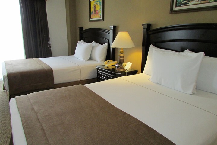 Room 32 of 131