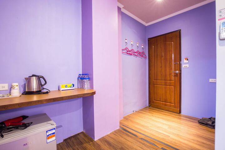 Room 13 of 39