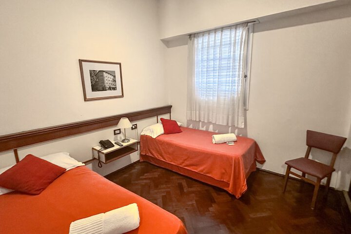Room 19 of 90
