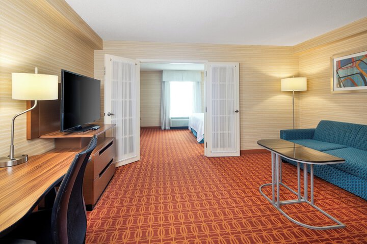 Room 21 of 33