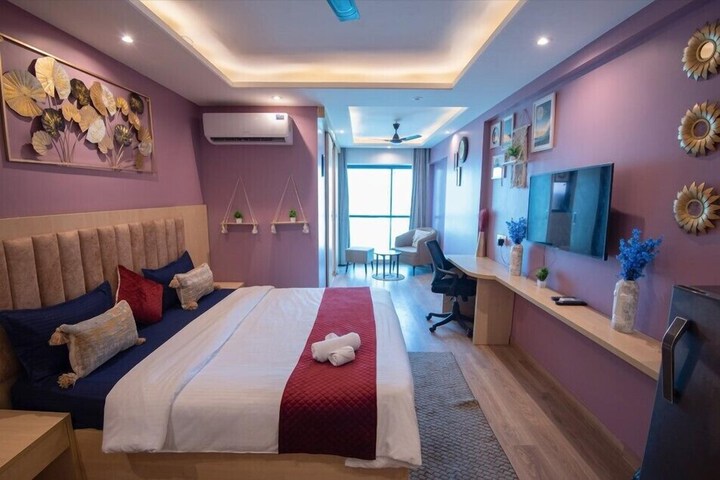 Room 10 of 30