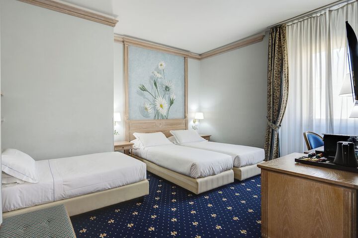 Room 25 of 62