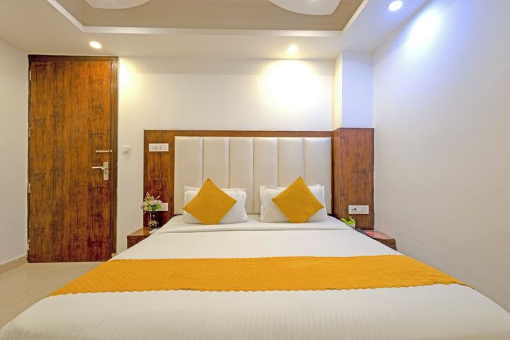 Room 14 of 15