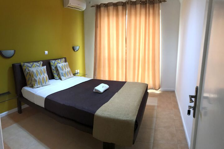 Room 4 of 26