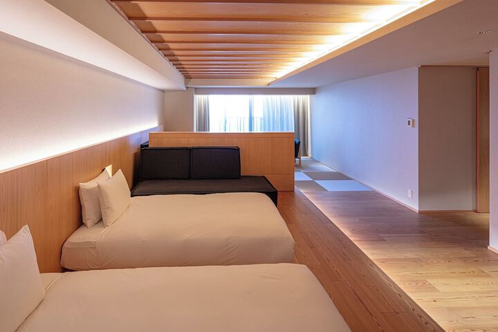Room 12 of 282