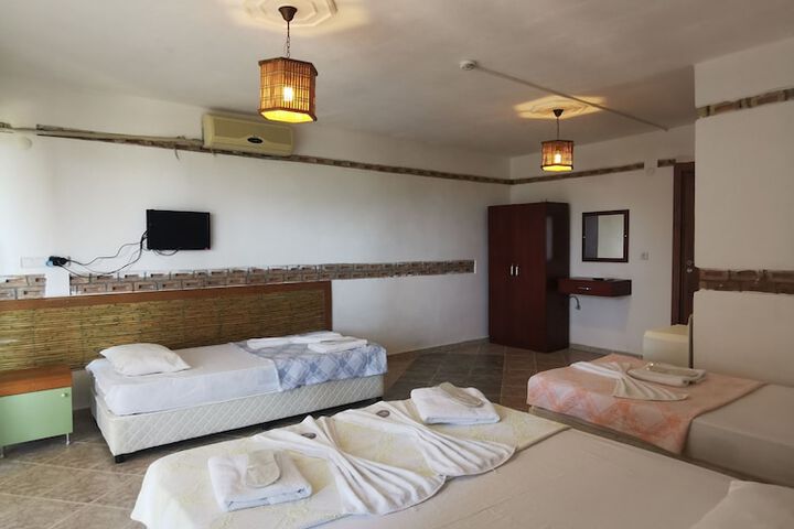 Room 18 of 52