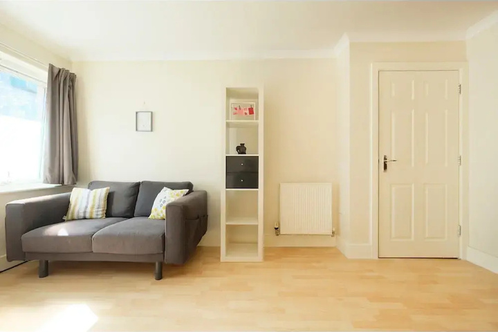 Room 3 of 11