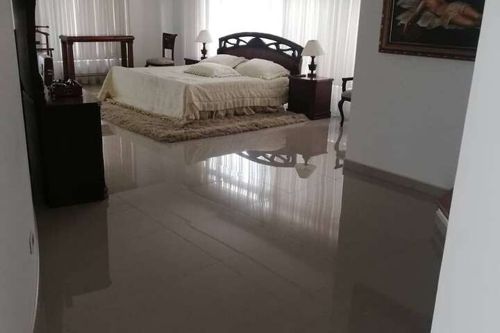 Room 5 of 23