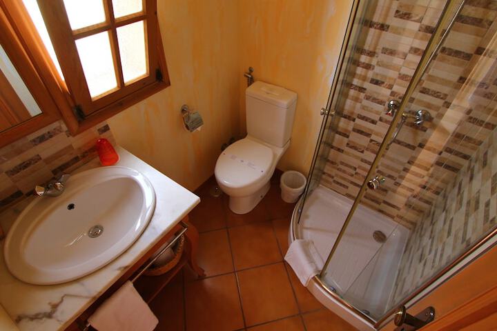 Room 56 of 95