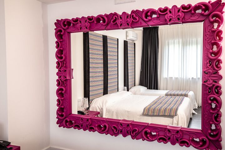 Room 15 of 53