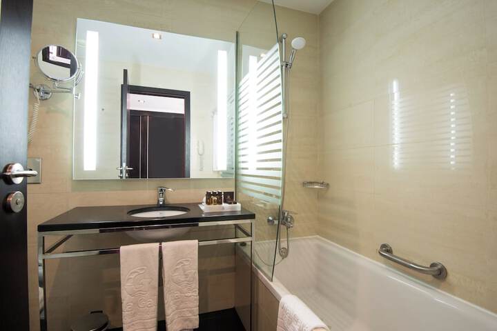 Clean Restrooms