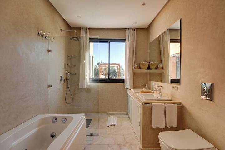 Room 19 of 28