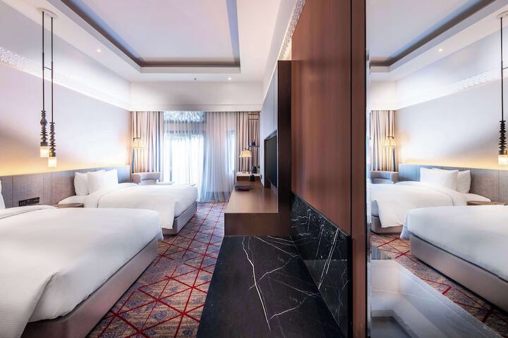 Room 19 of 129