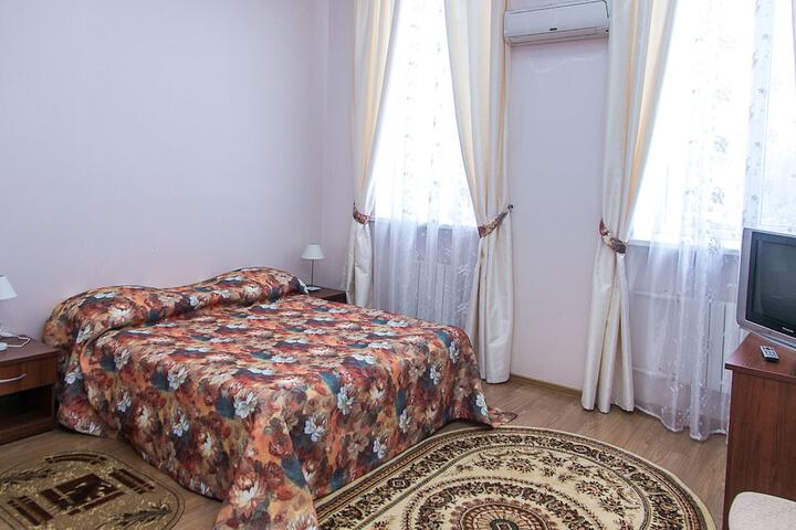 Room 3 of 21