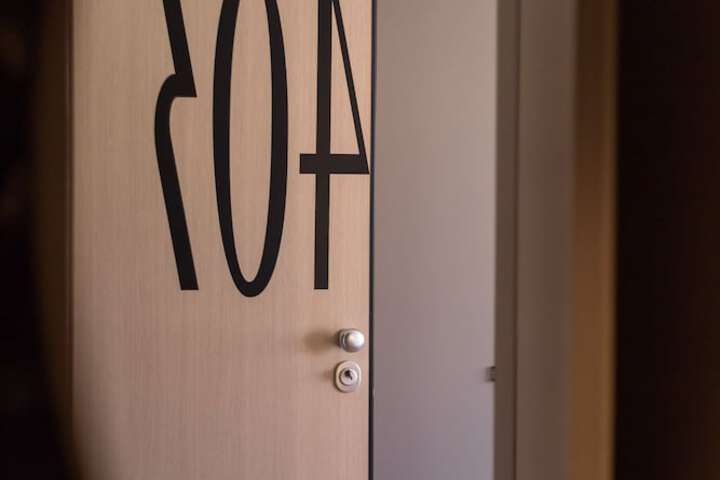 Hotel 2 of 151