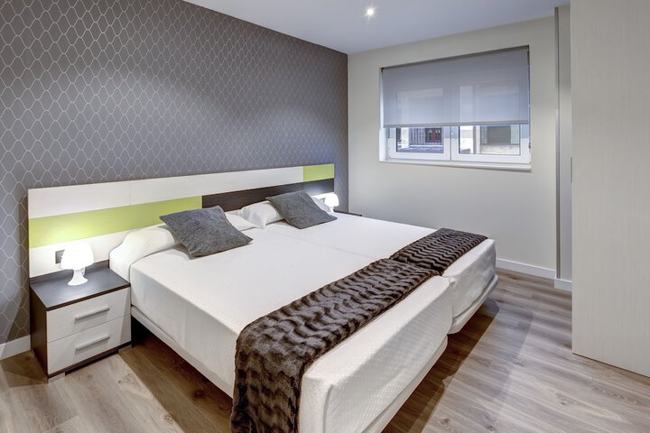 Room 6 of 22