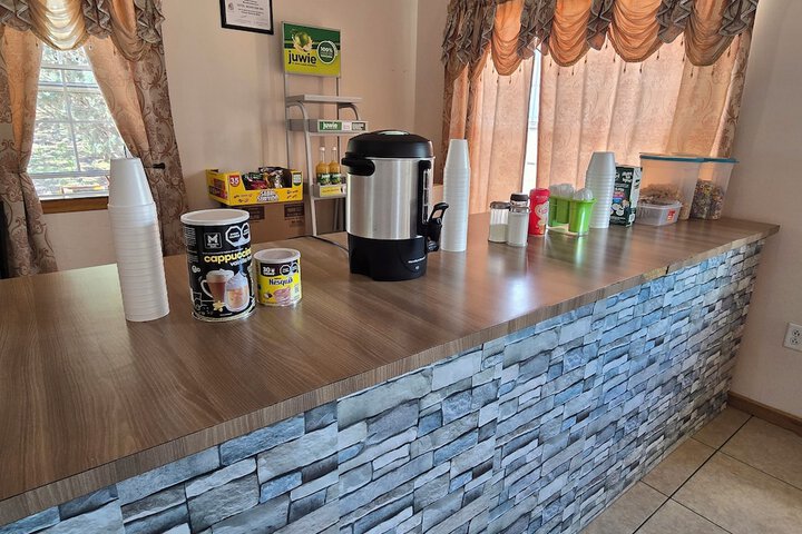 Breakfast/Coffee Service 10 of 13