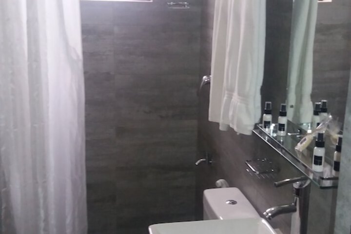 Room 13 of 22