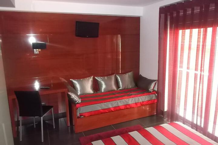 Room 23 of 49