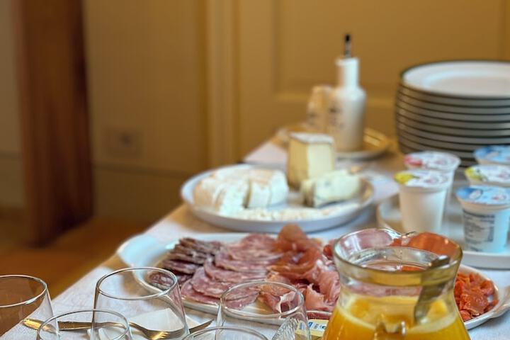 Breakfast/Coffee Service 41 of 62