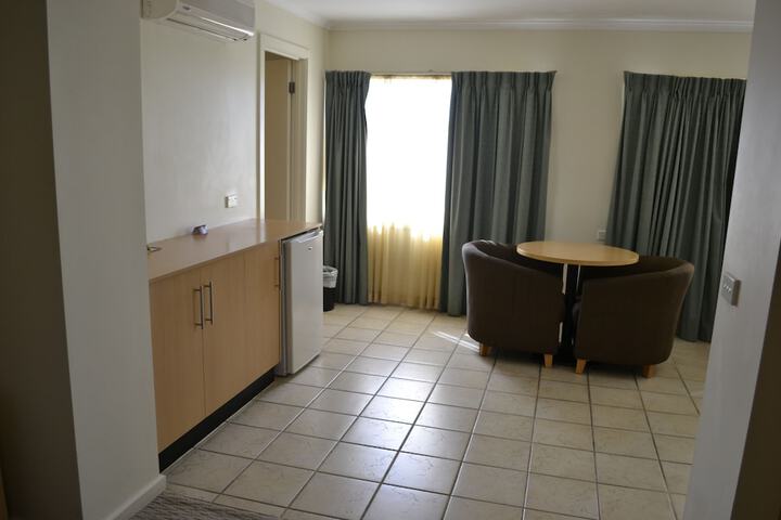 Room 11 of 50