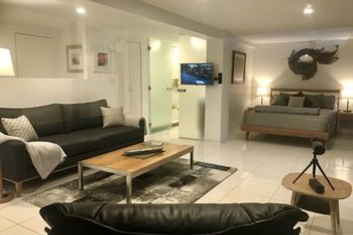 Hotel Interior 9 of 38