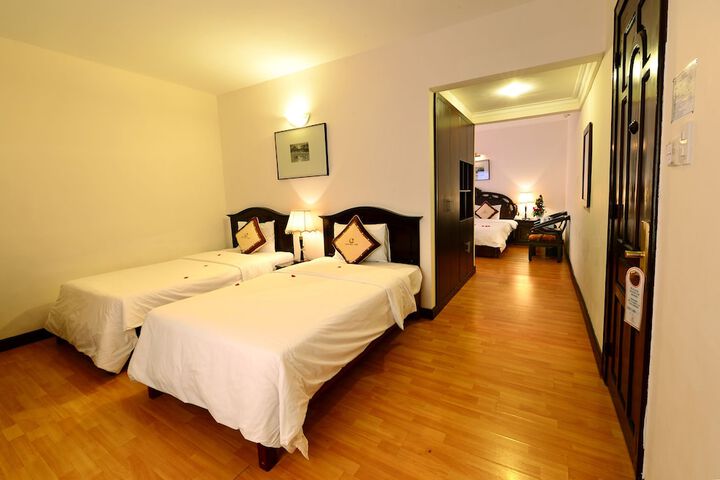 Room 10 of 194