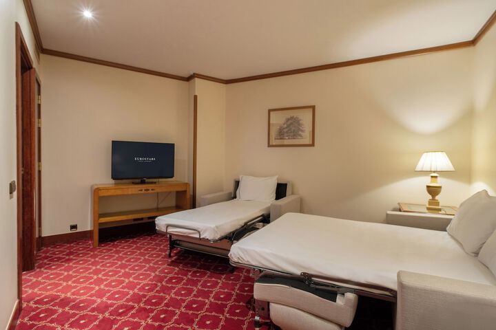 Room 21 of 41