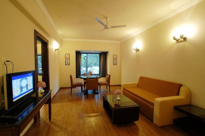 Room 43 of 68