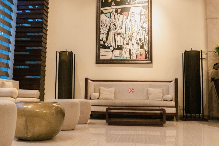 Lobby Entry