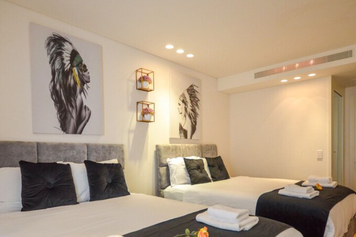 Room 90 of 315